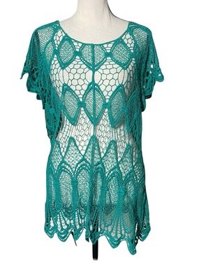 Madison Woman Lace Top